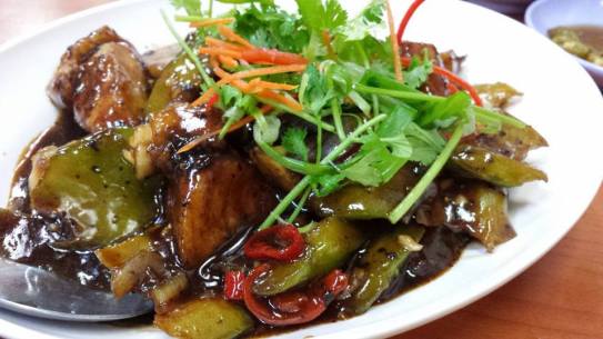 blackbean snkaehead (tomen) fish belly with bittergourd