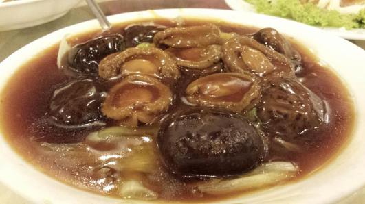 #5 abalones, mushrooms & chinese cabbage