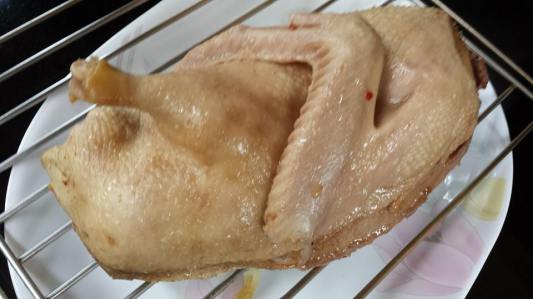 盐水鸭 spicy duck