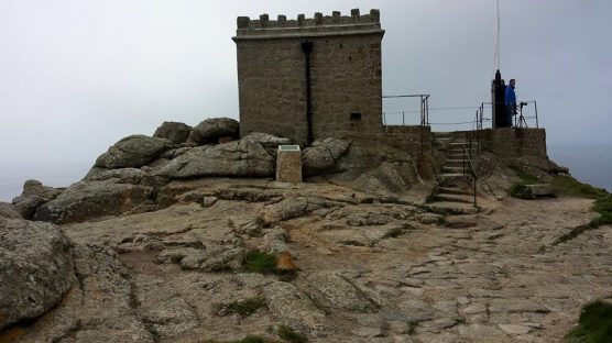 hiking to land's end from sennen cove