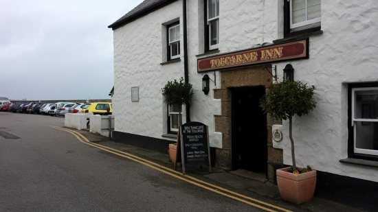 tolcarne inn