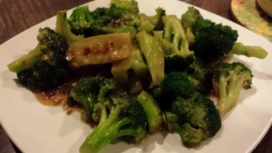 fried brocoli with garlic 蒜蓉炒