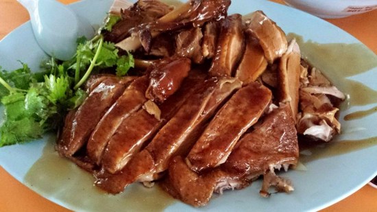 1/2 braised duck S$18