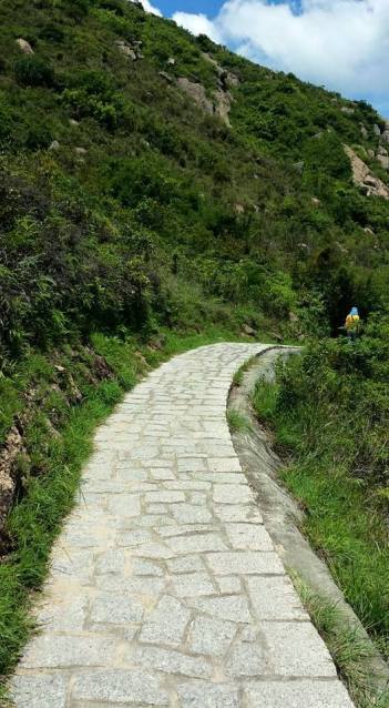 paved road to suk ku wan