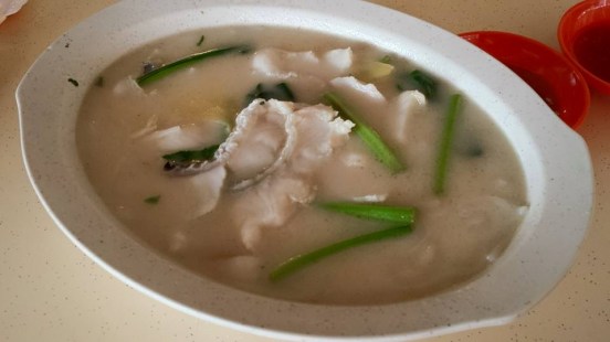 sliced fish thick beehoon soup