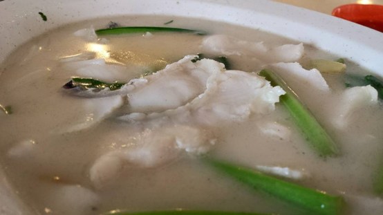 sliced fish thick beehoon soup