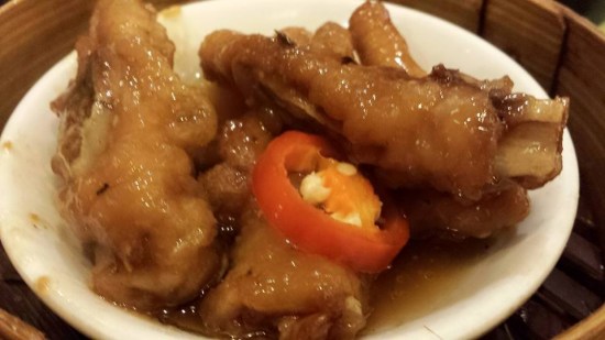 steamed chicken feet
