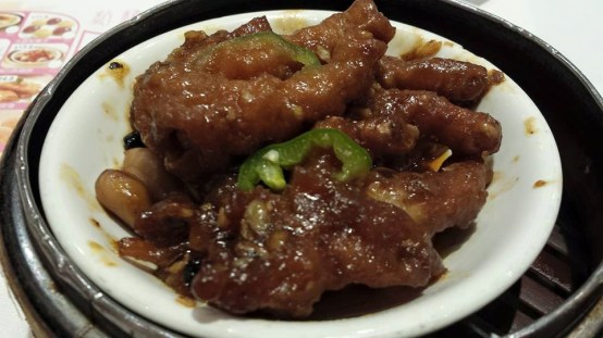 steamed chicken feet