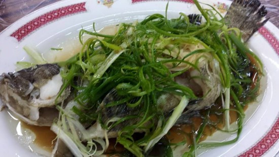steamed live grouper for HK$128