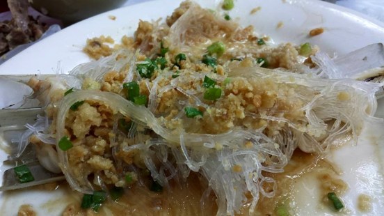 steamed razor clams in garlic & tanhoon