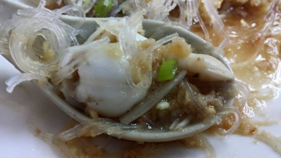 steamed razor clams in garlic & tanhoon