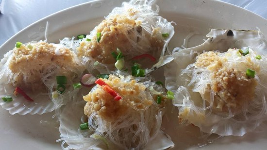 steamed scallps with garlic & tanhoon