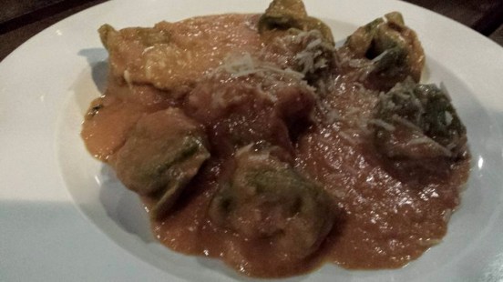 veal spinach tortellini in tomato sauce