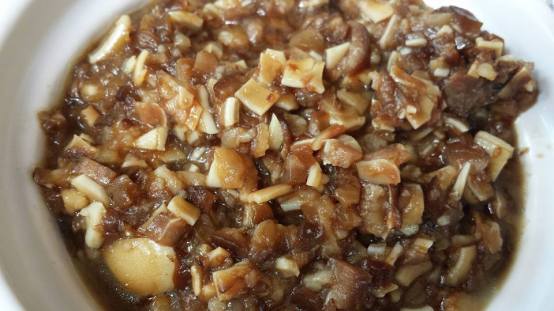 #5 pig's ear ragout served on toast