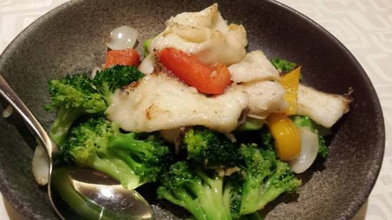 garoupa fillet with brocoli & lily bulbs 百合