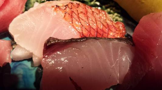#5 sashimi moriawase = kinmedai 金目鯛(golden eye snapper),katsuo (tuna)