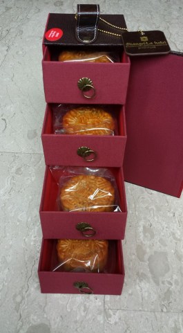 moon cakes2