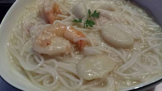 #7 seafood thick beehoon