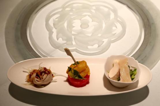 醉鸡,咸蛋虾,蒜泥白肉