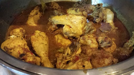 ayam buah keluak