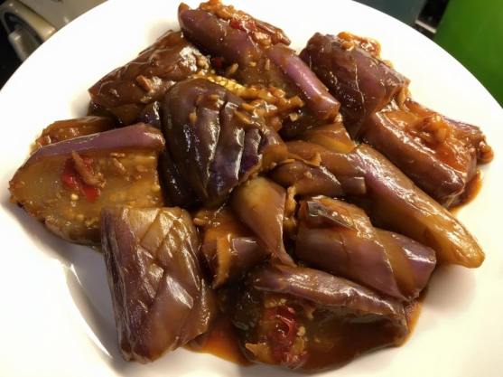 stir-fry eggplants