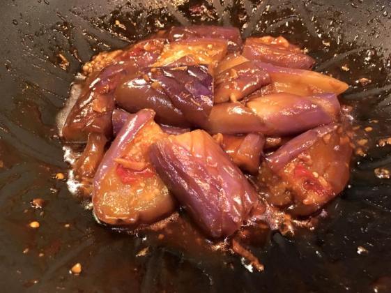 stir-fry eggplants