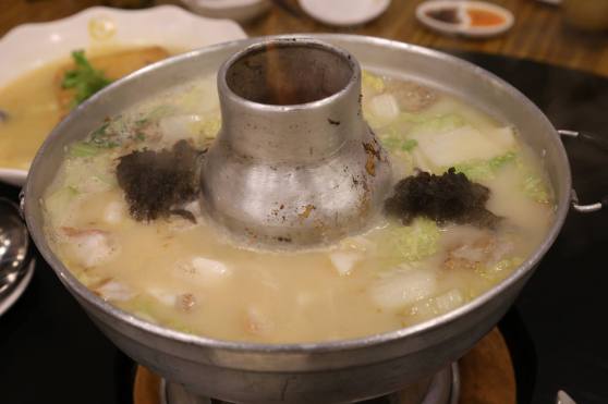 super tasty red garoupa fishhead steamboat