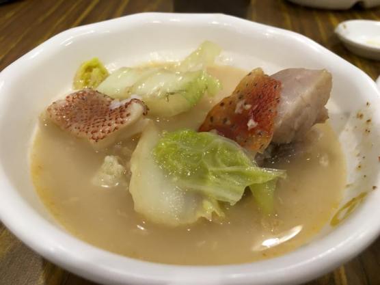 super tasty red garoupa fishhead steamboat