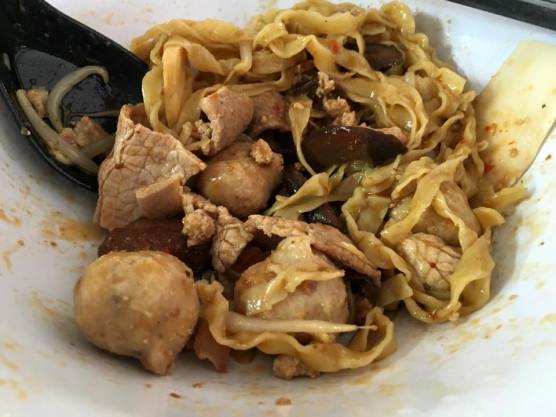 ah hoe bakckormee S$5 meepok dry