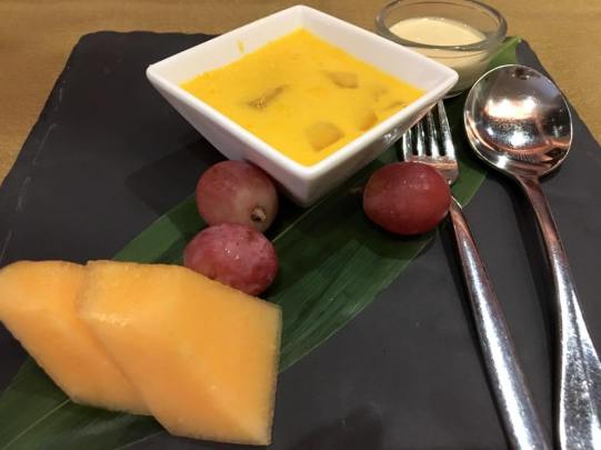 mango pudding dessert