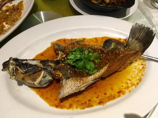 #3 deepfried seabass in thai sauce