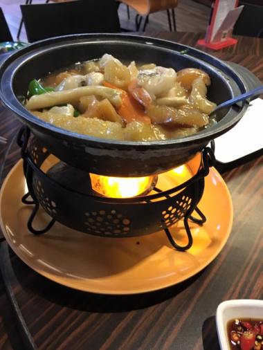 sea cucumber mised seafood pot