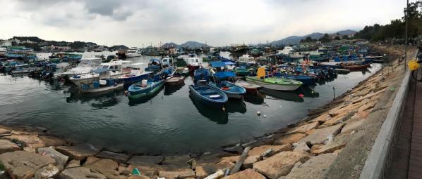 cheung chau pier side