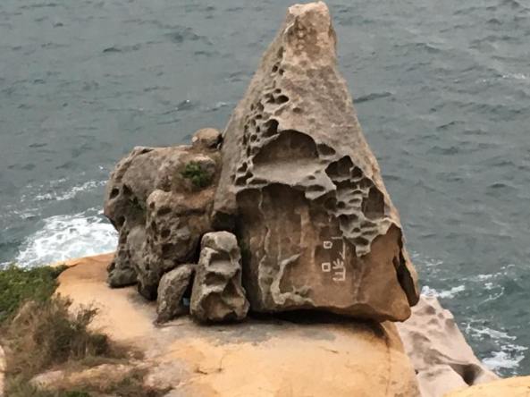 叮当石 at mini greatwall