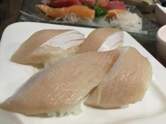 hamachi sushi (mayne it was kampachi)