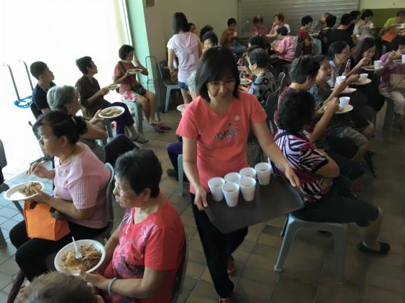 community lunch at newgate learning hub