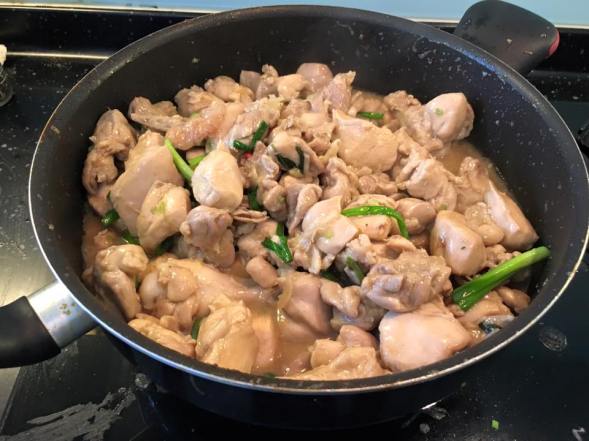 stir-fried chicken with ginger & spring onions 姜葱鸡