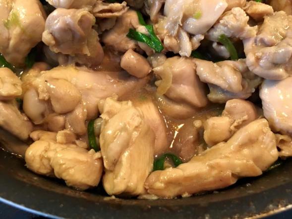 stir-fried chicken with ginger & spring onions 姜葱鸡