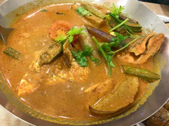 curry fish head