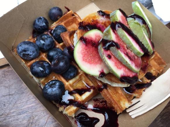 cheese & fig & waffle