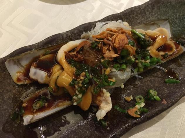 garlic steamed razor clams - S$12.80