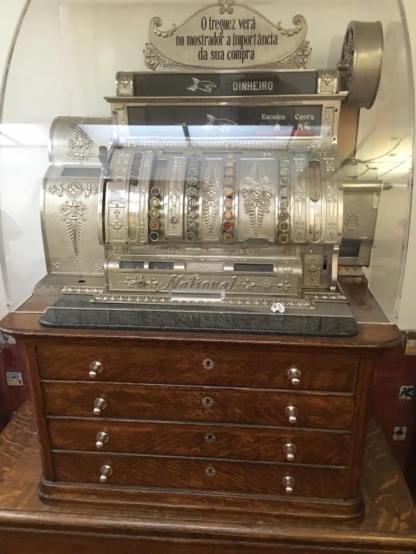 jukebox? or money countng machine?