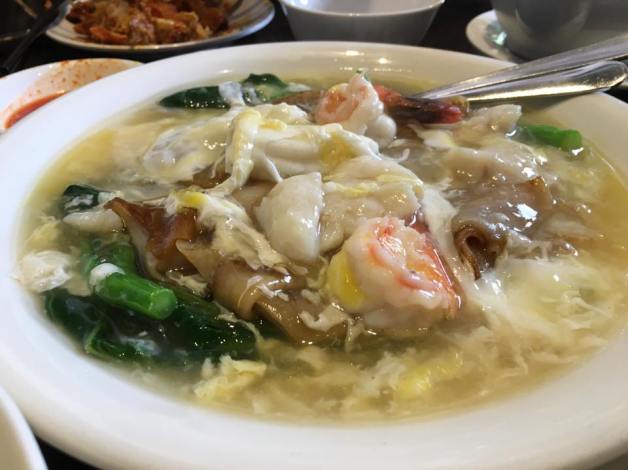 seafood hor fun 杂锦河粉