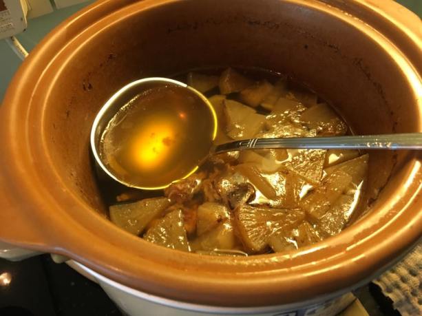 stock from bones of 1.5 chicken + 2 carrot + 1:4 radish