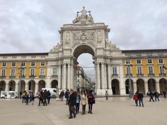 arco da rua augusta viewed from praca do comercio