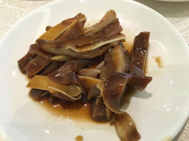 braised pig ears