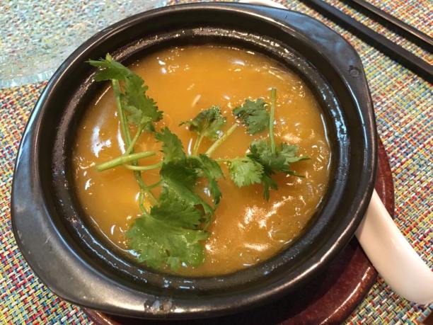 crab roe sharksfin soup