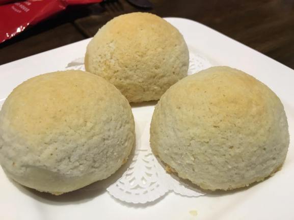 crispy char siew pao