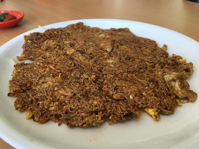 香煎米粉or三楼米粉 fried beehoon