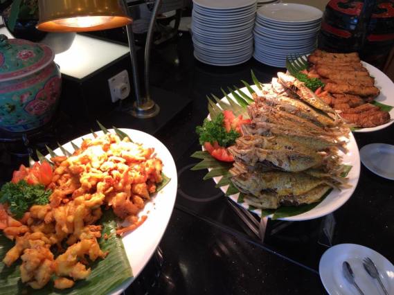 prawn fritters, fish, ngoh hiang